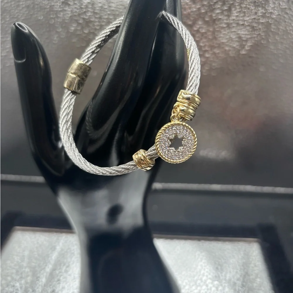 Elegant Silver and Gold Women's Bracelet With A Star 🌟